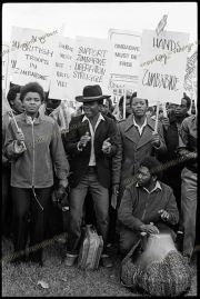 fl1357_fr01_11_11_1979_Punks_Zimbabwe_Demo_ima
