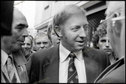fl2215_fr39_14_06_1979_Arthur_Scargill_NUM_euston_picket_ima