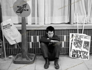 fl2158_fr_05_18_04_1979_punk_Luke_crisis_Anti_NF_demo_Battersea_town_Hall_ima-Edit