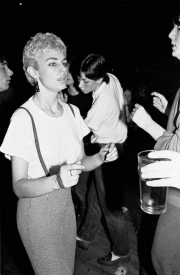 9/06/1980  Bodysnatchers Bad Manners fans audience punks dancing