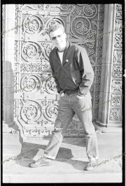 fl0189_fr_18a_13_11_79_Madness