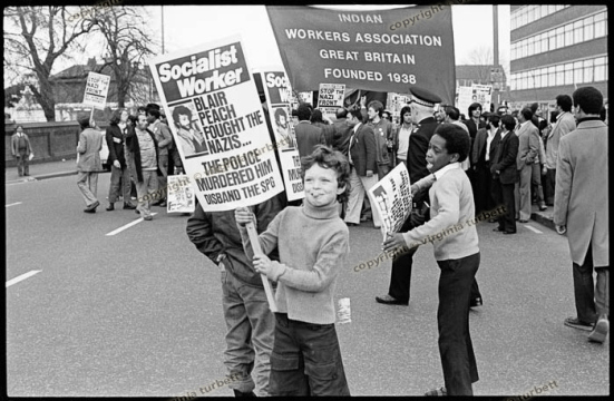 Children at anti-NF demo