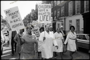 fl2244_fr24_Demo_hospital_workers_great_ormand_st_against_closure_beds_10_07_1979_ima