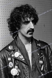 fl0885_fr03a_zappa_washed_16_04_81_5400dpi_