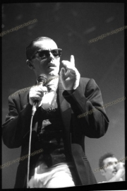 fl1746_fr39_Frankie_Goes_To_Hollywood_con