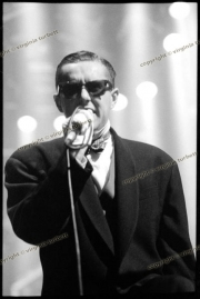 fl1747_fr17_Frankie_Goes_To_Hollywood_1200_con