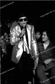 f00386_fr24_Garland_Jeffreys_Irving_Plaza_08_05_80