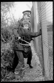 fl1621_fr02_Greenham_Common_29_10_83_ima