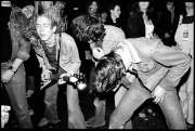fl0271_fr_23_Heavy_metal_fans_imacon_01_20