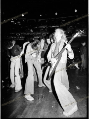 fl0271_fr_18_Heavy_metal_fans_imacon_01_20
