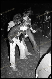 fl0271_fr_25_Heavy_metal_fans_imacon_01_20