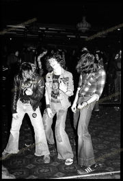 fl0271_fr_26_Heavy_metal_fans_imacon_01_20