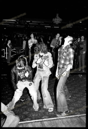 fl0271_fr_27_Heavy_metal_fans_imacon_01_20
