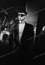 fl0188_fr04_Madness_con