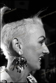Muriel Grey - Eurotube