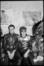 fl0789_fr05_12_0_81_new_romantics_The_Wall_ima