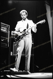 fl0519_fr20_Roxy_Music_Phil_Manzanera_frm_cntct