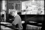 fl0797_fr07_Gt_Gear_Market_Rusty_Egan_ima
