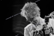fl0002fr28_Sex_Pistols_June1977_London_wash_clean_8.17_5400dpi