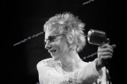fl0002fr29_Sex_Pistols_June1977_London_wash_clean_8.17_5400dpi-2