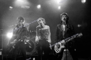fl0004fr29_Sex_Pistols_June1977_London_wash_clean_8.17_5400dpi-2