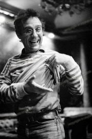 fl01306_fr13_brucefindlay_simple_minds_19_11_82
