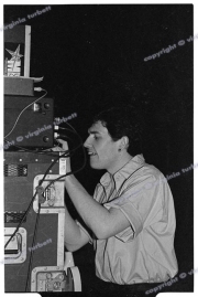 fl1010a_fr09_simple_minds_washed_27_08_81_5400dpi_