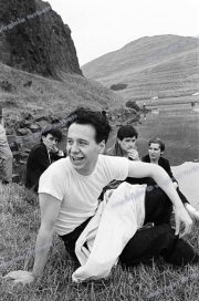 fl1013a_fr03_simple_minds_washed_27_08_81_5400dpi_