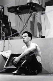 fl1015a_fr19_simple_minds_washed_27_08_81_5400dpi_