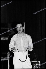 fl1019a_fr05_simple_minds_27_08_81_ima