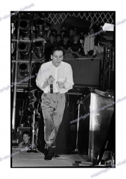 fl1305_fr24_Simple_Minds_19_11_82