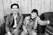 fl1308_fr09a_simple_minds_washed_19_11_82_5400dpi_