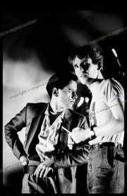 fl1308fr35_Simple_Minds_19_11_82_ima
