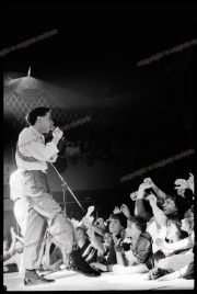 fl1309_fr_18_simple_minds_19_11_82_Barrowlands_glasgow_ima