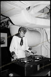 fl0503_fr_33_rusty_egan_HMS_Belfast_spandau_ima