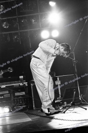 fl0598_fr_33a_skids_26_8_80_5400dpi