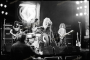 fl1340_fr04_twisted_sister_the_tube_ima